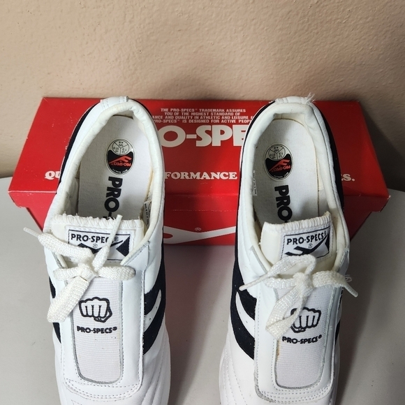 Pro-Specs Mens White Martial Arts Shoes-Size 13 - Picture 3 of 9